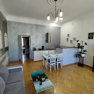 https://novo-mundo.warsawhotelspoland.com